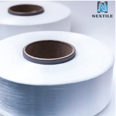 تعدد استخدامات البوليستر: من الملابس اليومية إلى التطبيقات الصناعية