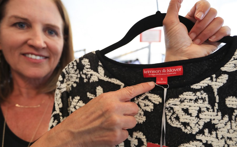 أعادت الولايات المتحدة استثناء 352 منتجًا من التعريفات الجمركية الصينية، وتم إدراج العديد من منتجات المنسوجات.